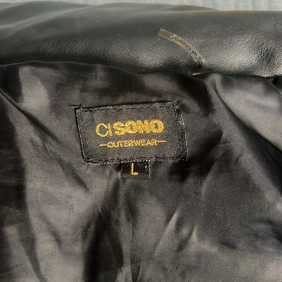 Vegan leather quilted puffer jacket - Picture 4 of 5